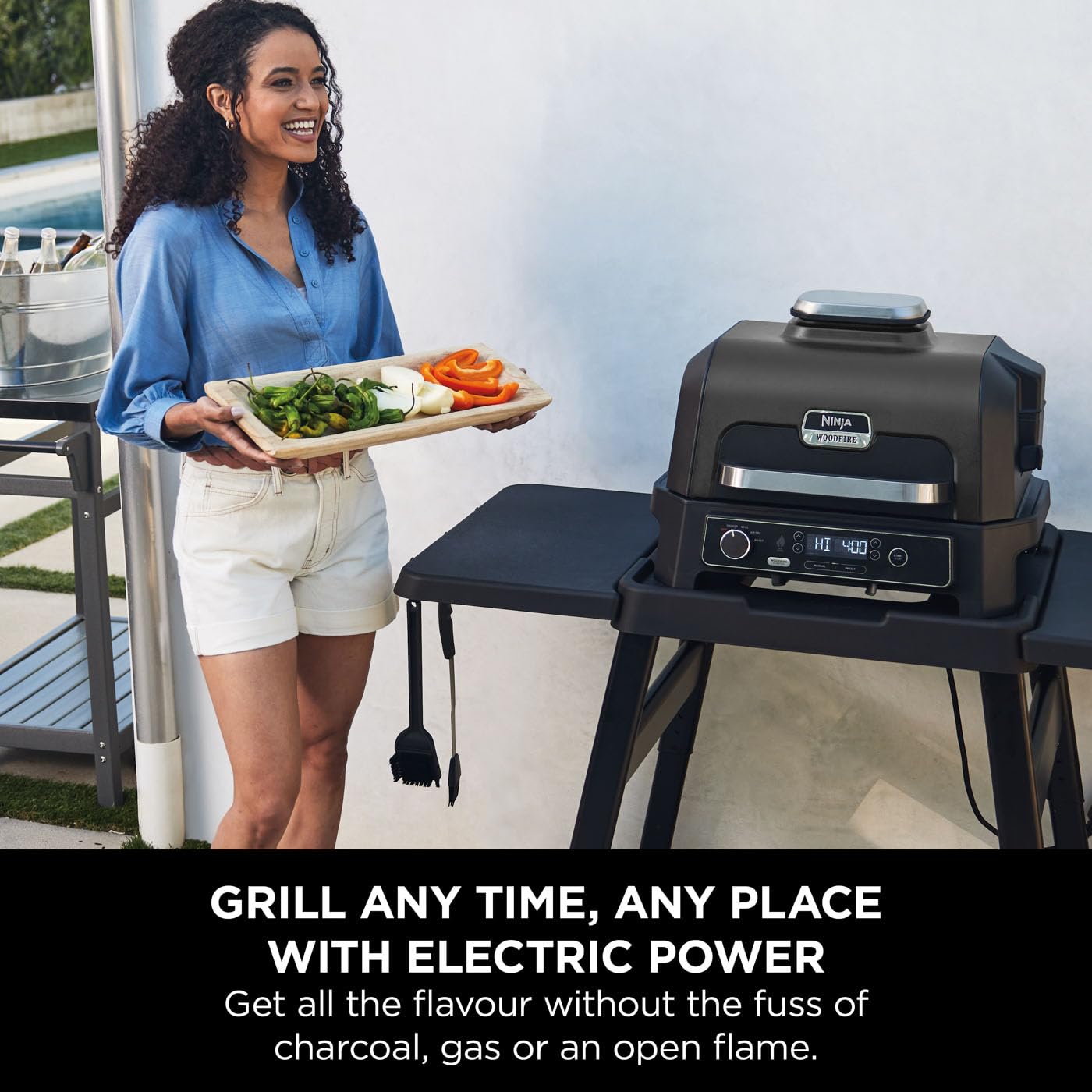Ninja Woodfire Pro Connect XL Electric BBQ Grill and Smoker with App Control, Digital Probe, Large 7-in-1 Outdoor Grill and Air Fryer with Woodfire Pellets, Weather Resistant, Blue and Black OG901UK